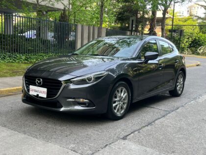 MAZDA NEW 3 2.0 AUT 76.029 KMS AÑO 2018