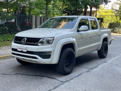 VOLKSWAGEN AMAROK COMFORTLINE 4x4 AT 173.374 KMS AÑO 2022