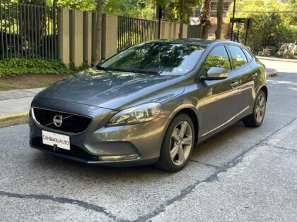 VOLVO V40 T4 COMFORT 1.6 MT 132.330 KMS AÑO 2013