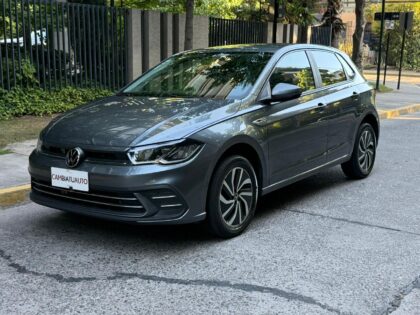 VOLKSWAGEN POLO 1.0 AUTO HIGHLINE 11.130 KMS AÑO 2024