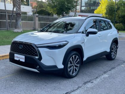 TOYOTA COROLLA CROSS 1.8 HEV SEG CVT 8.818 KMS AÑO 2023
