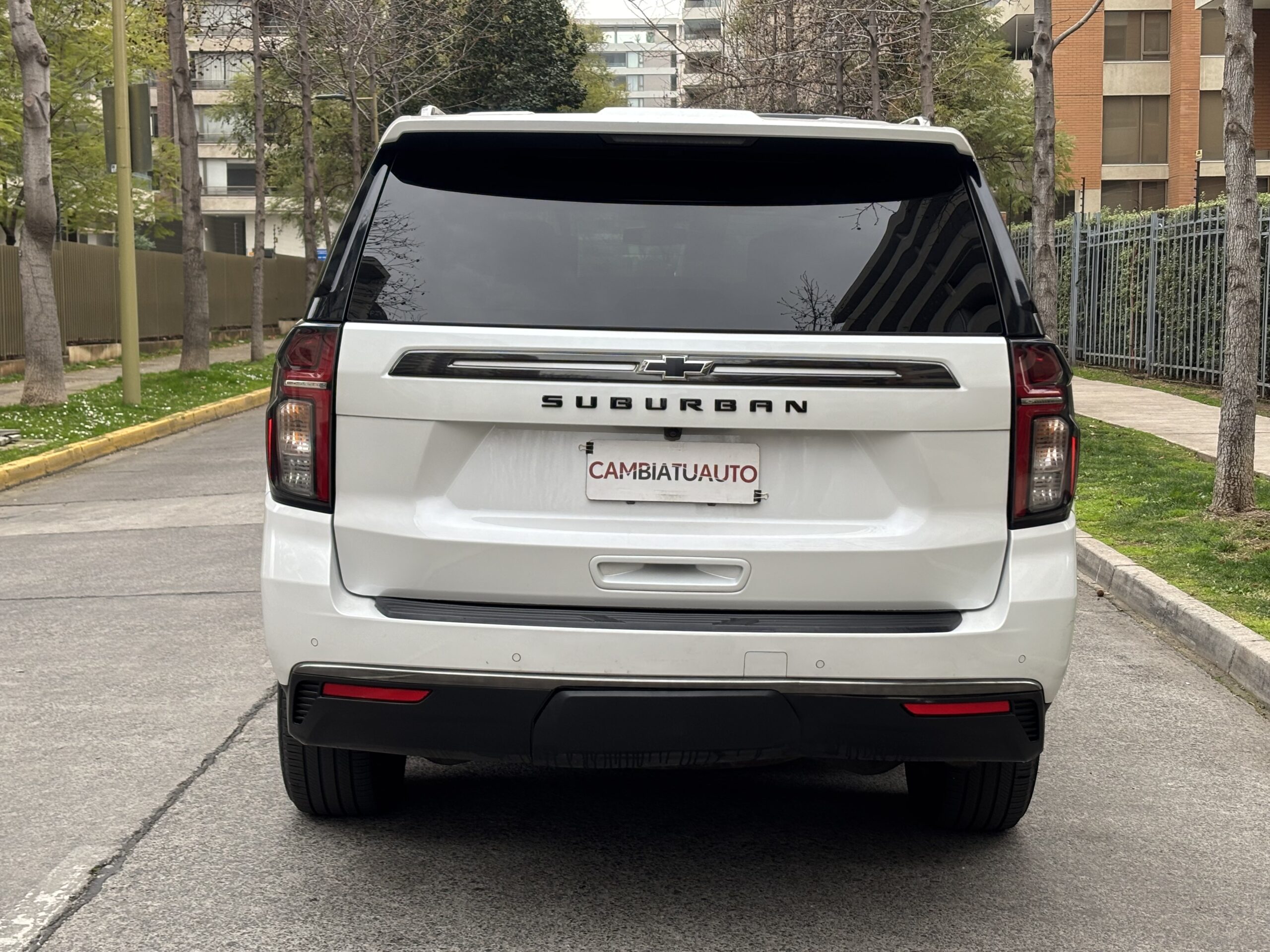 Chevrolet Suburban 5.3 Z71 — foto 5 de 27