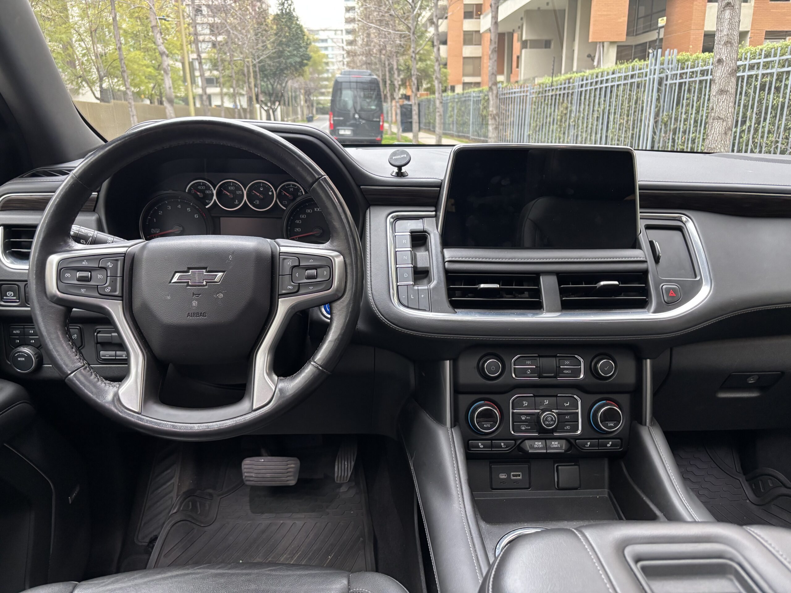 Chevrolet Suburban 5.3 Z71 — foto 24 de 27