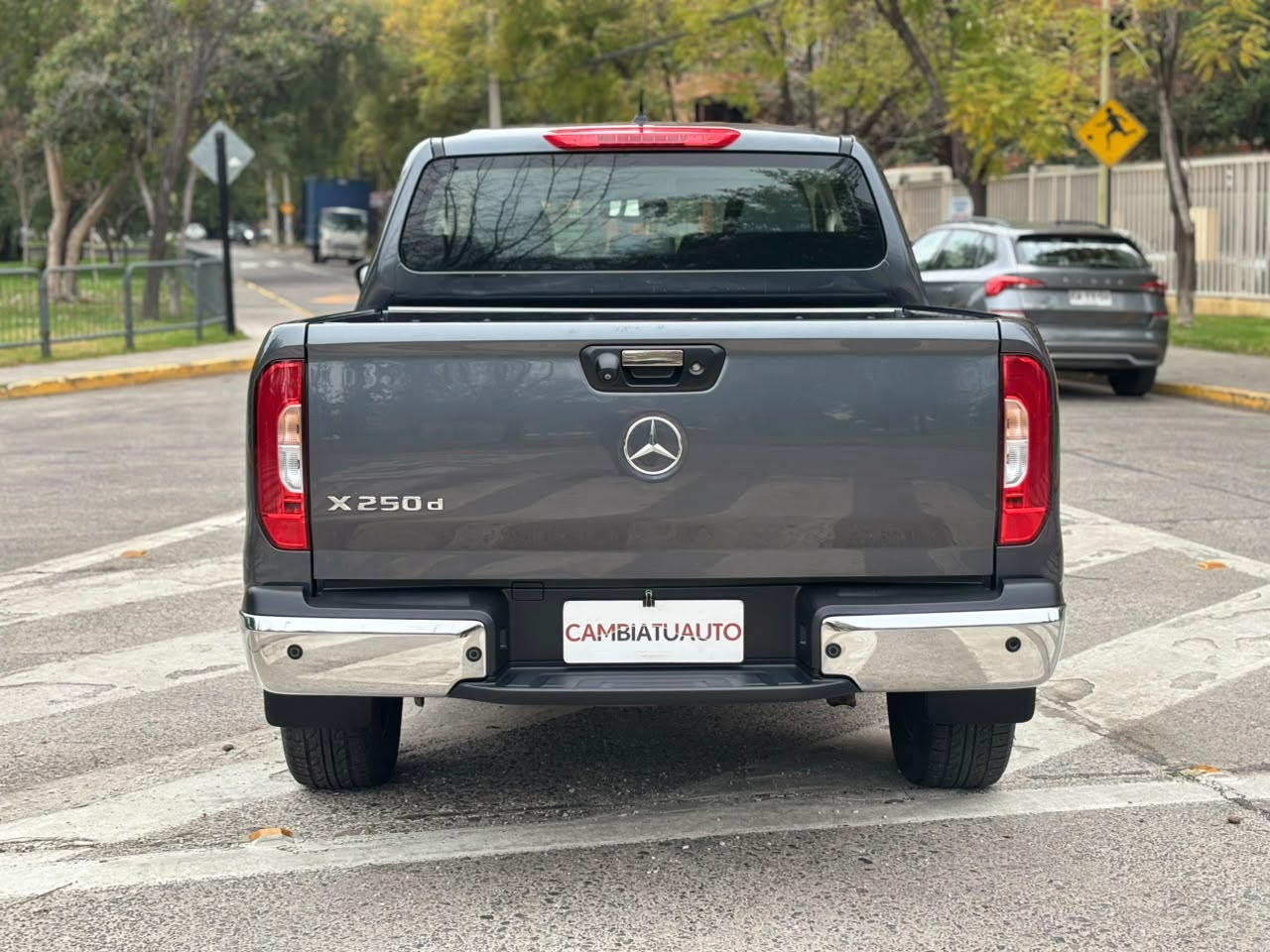 Mercedes-Benz X250D — foto 5 de 23