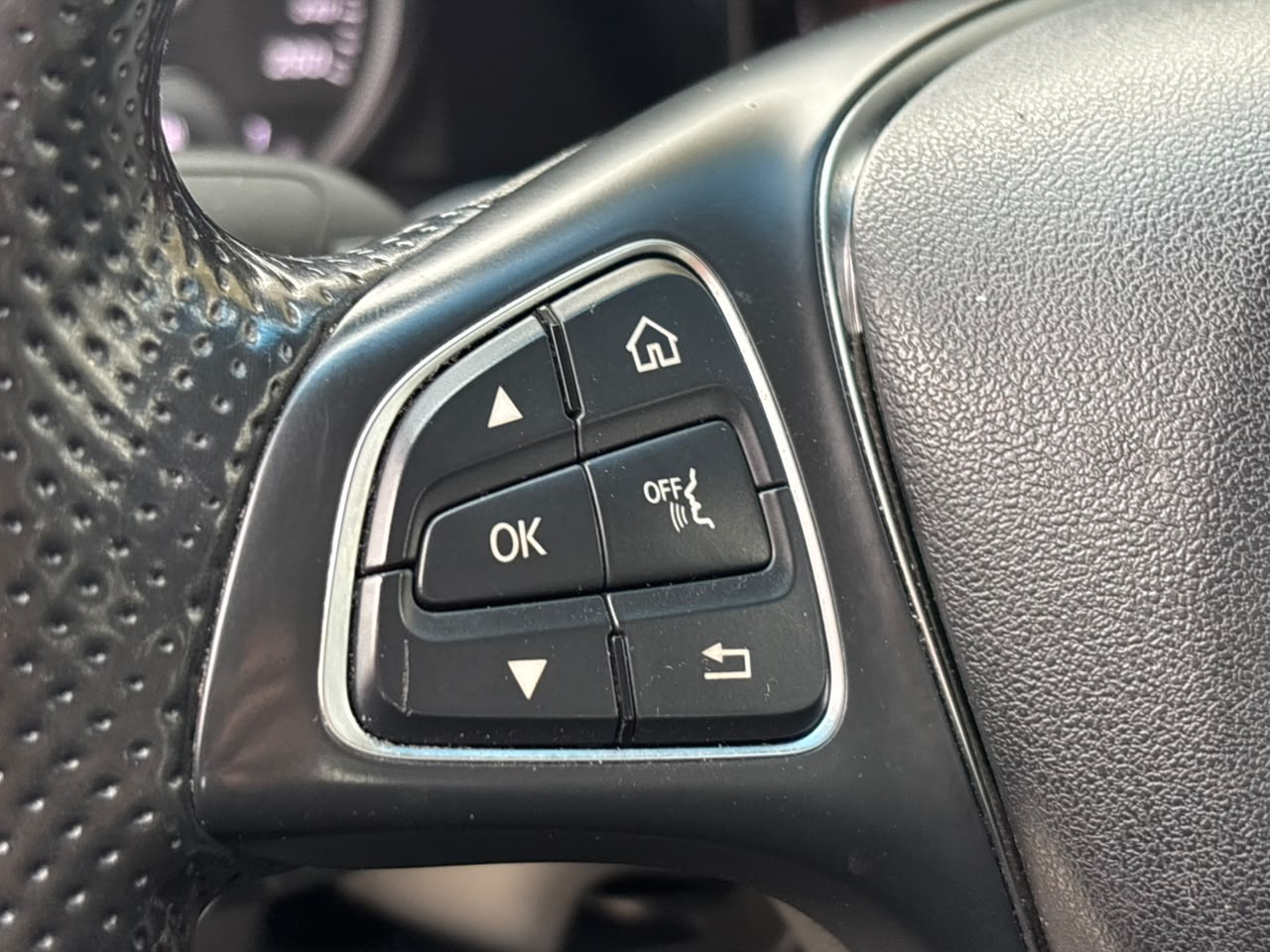 Mercedes-Benz X250D — foto 21 de 23