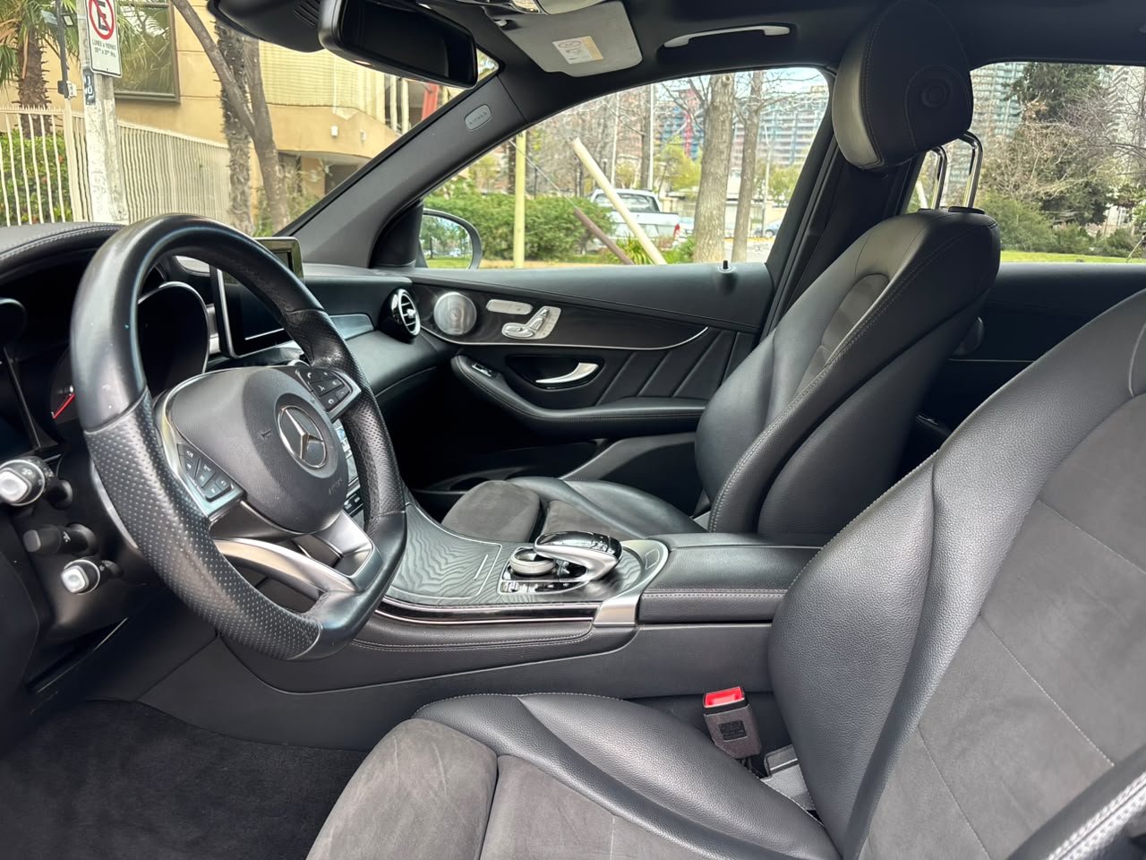 Mercedes-Benz Glc 350D 4Matic — foto 12 de 21
