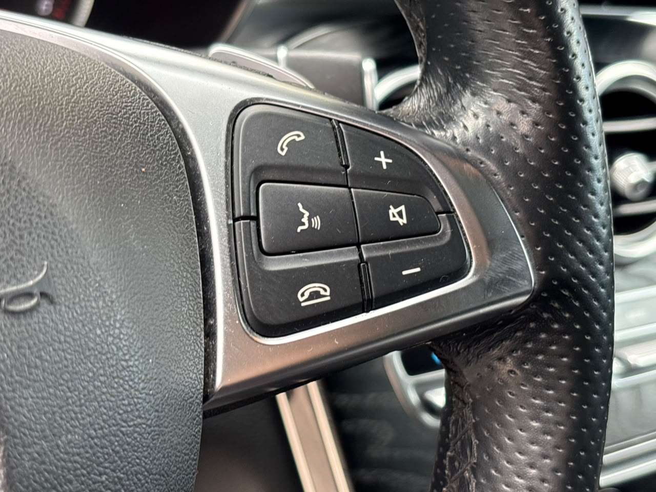 Mercedes-Benz Glc 350D 4Matic — foto 18 de 21