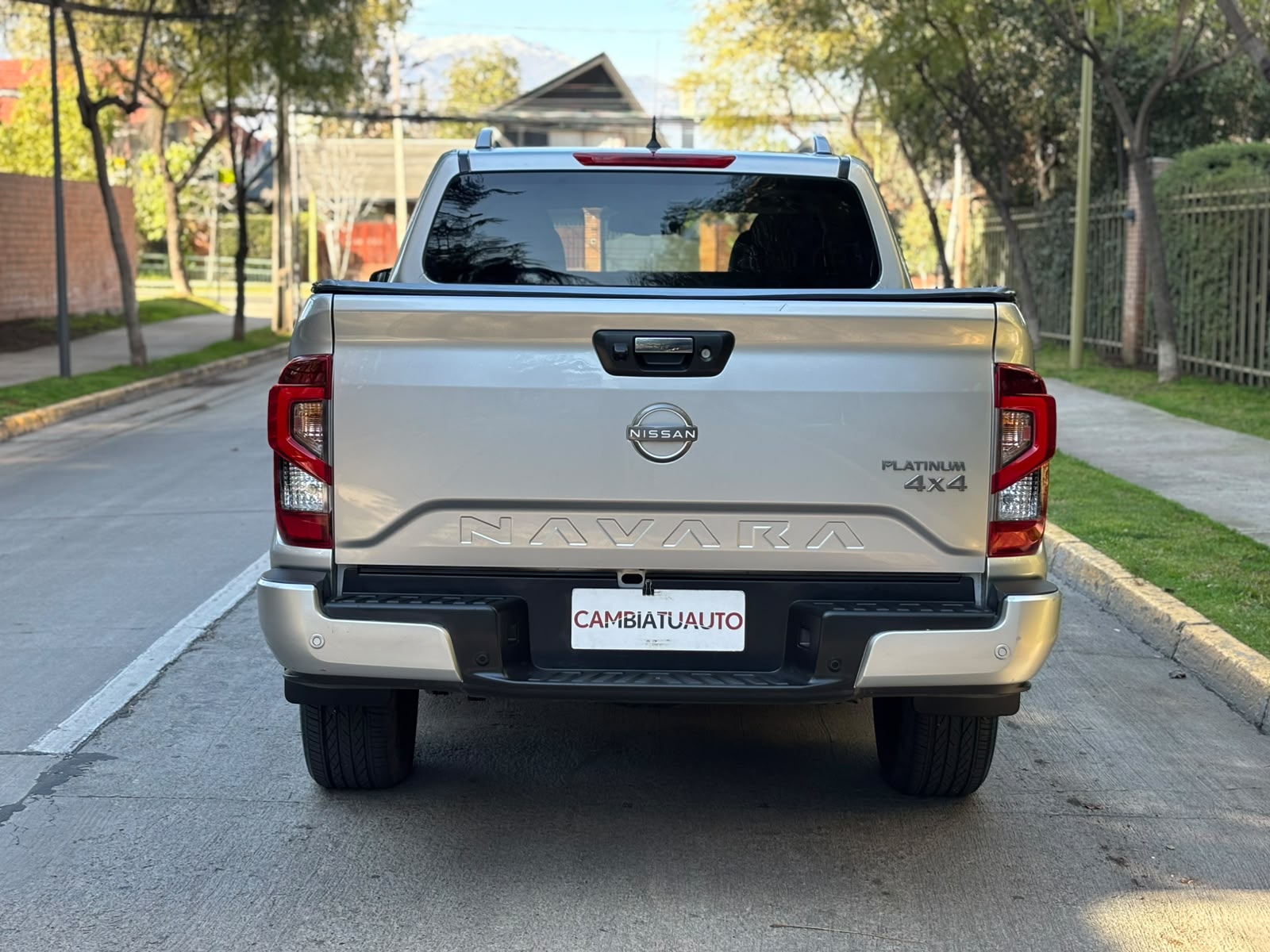 Nissan Navara 2.3 Platinum — foto 4 de 25