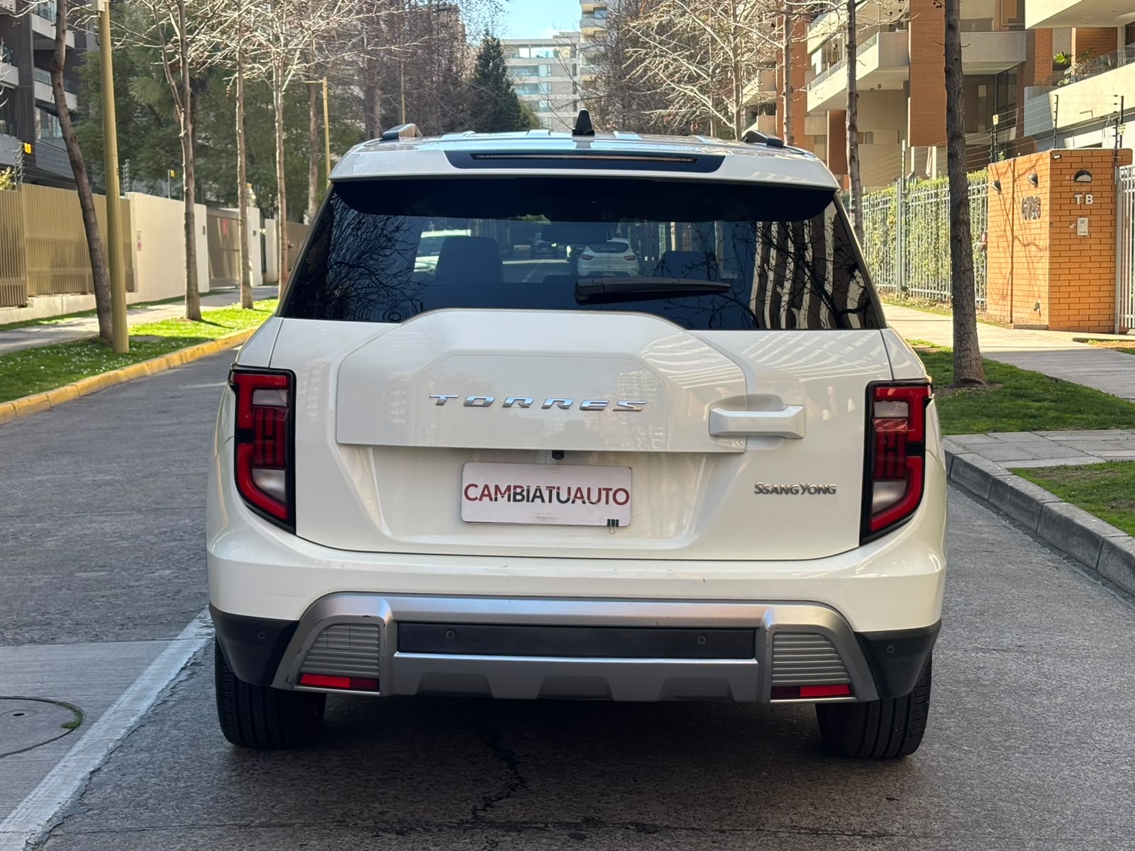 SsangYong Torres 1.5 Limited Plus — foto 5 de 22