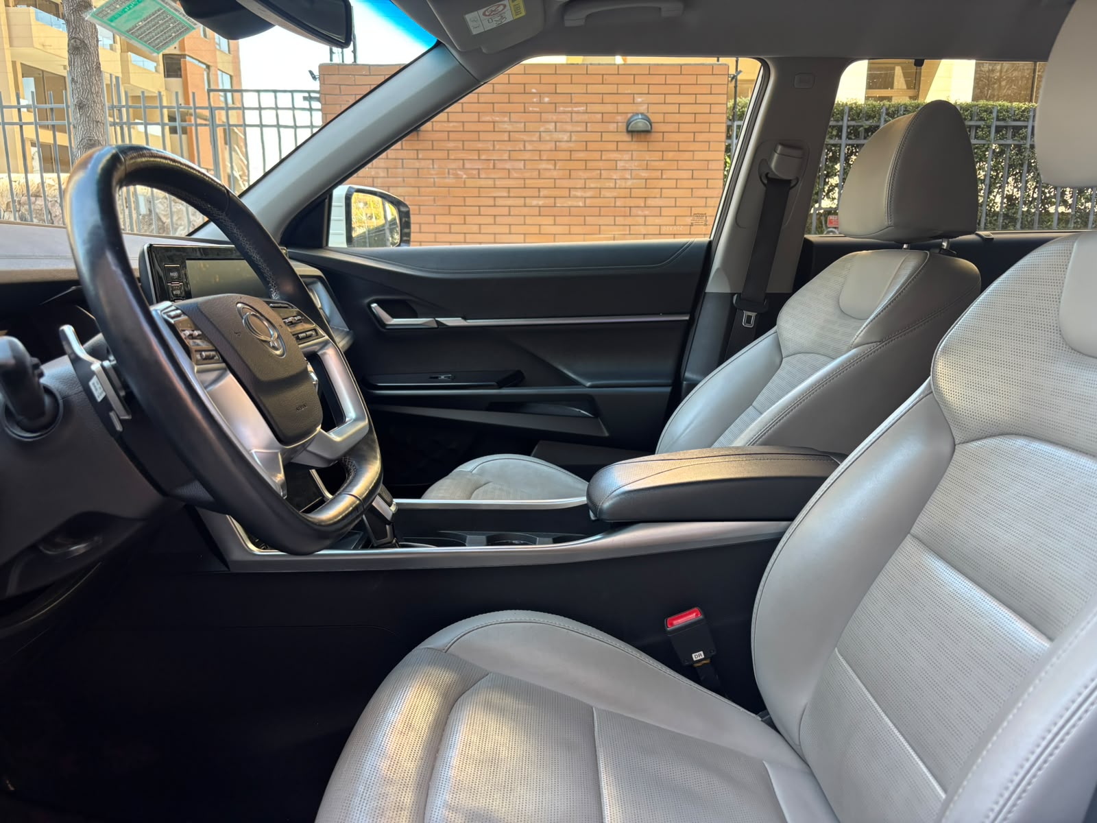 SsangYong Torres 1.5 Limited Plus — foto 15 de 22