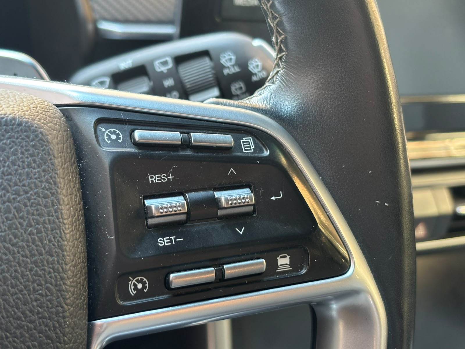 SsangYong Torres 1.5 Limited Plus — foto 12 de 22