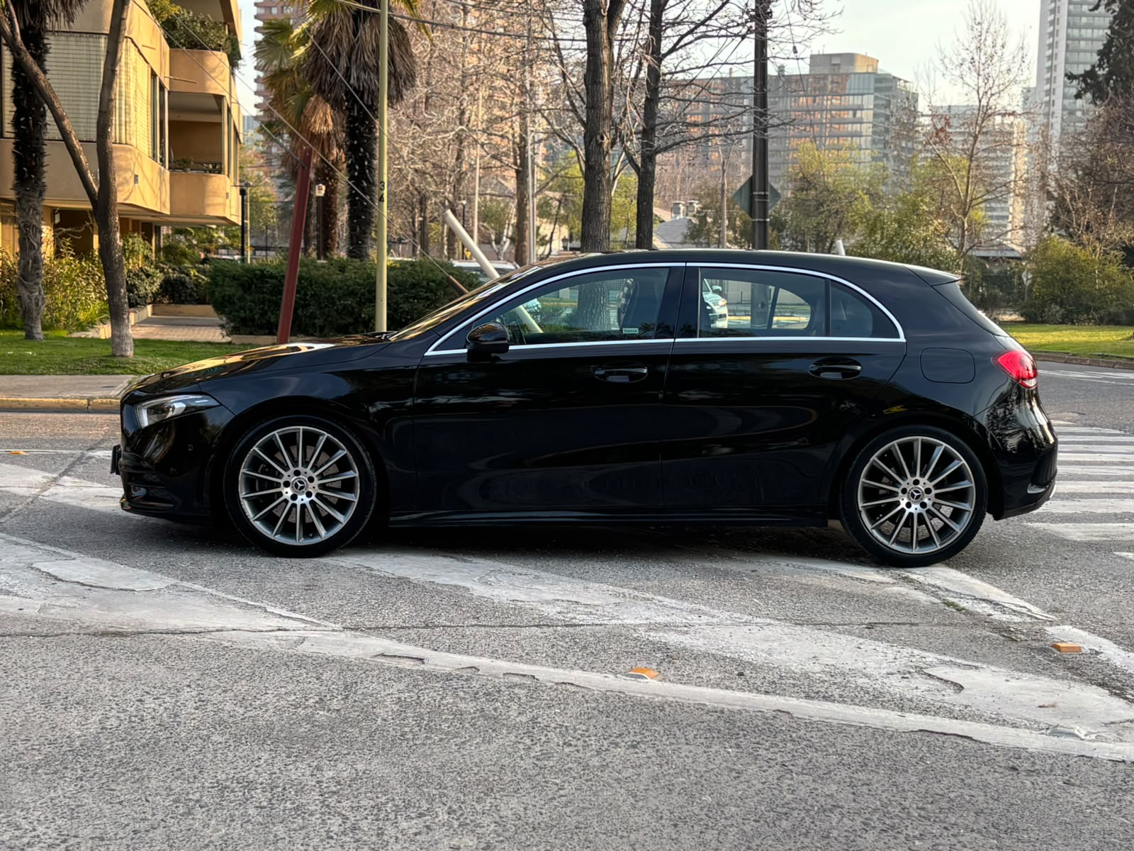 Mercedes-Benz A250 — foto 7 de 25