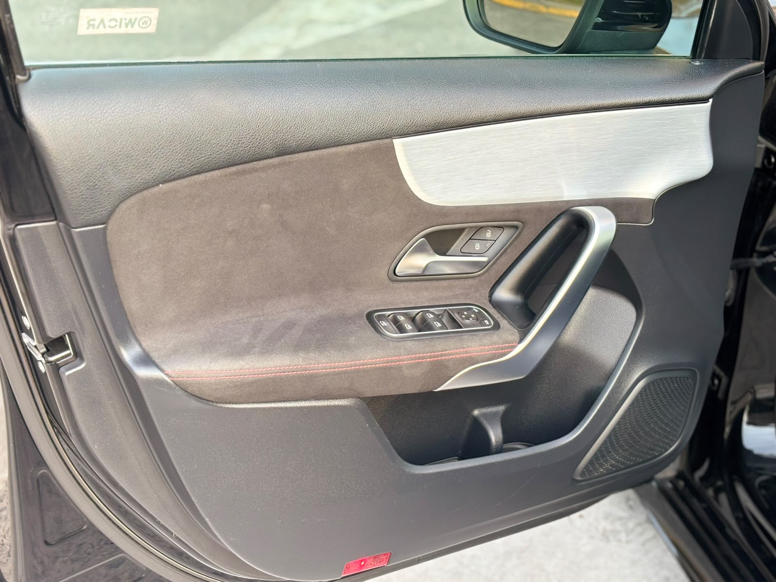 Mercedes-Benz A250 — foto 10 de 25