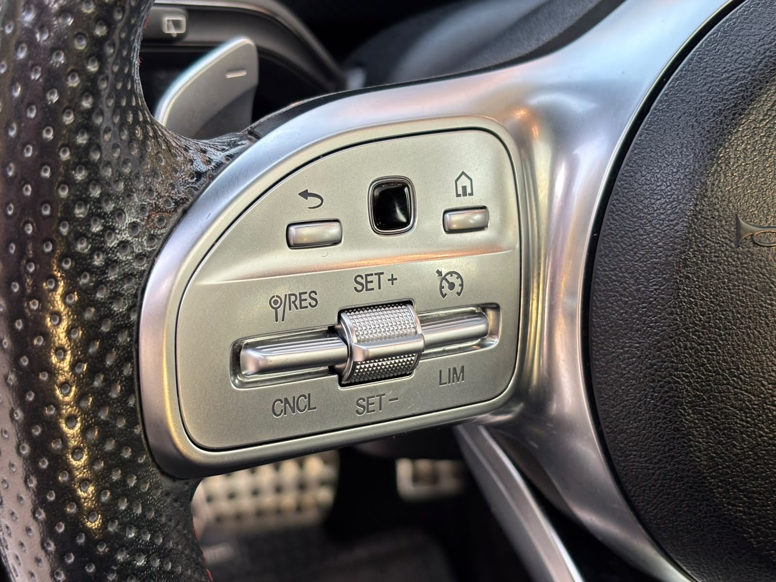 Mercedes-Benz A250 — foto 17 de 25