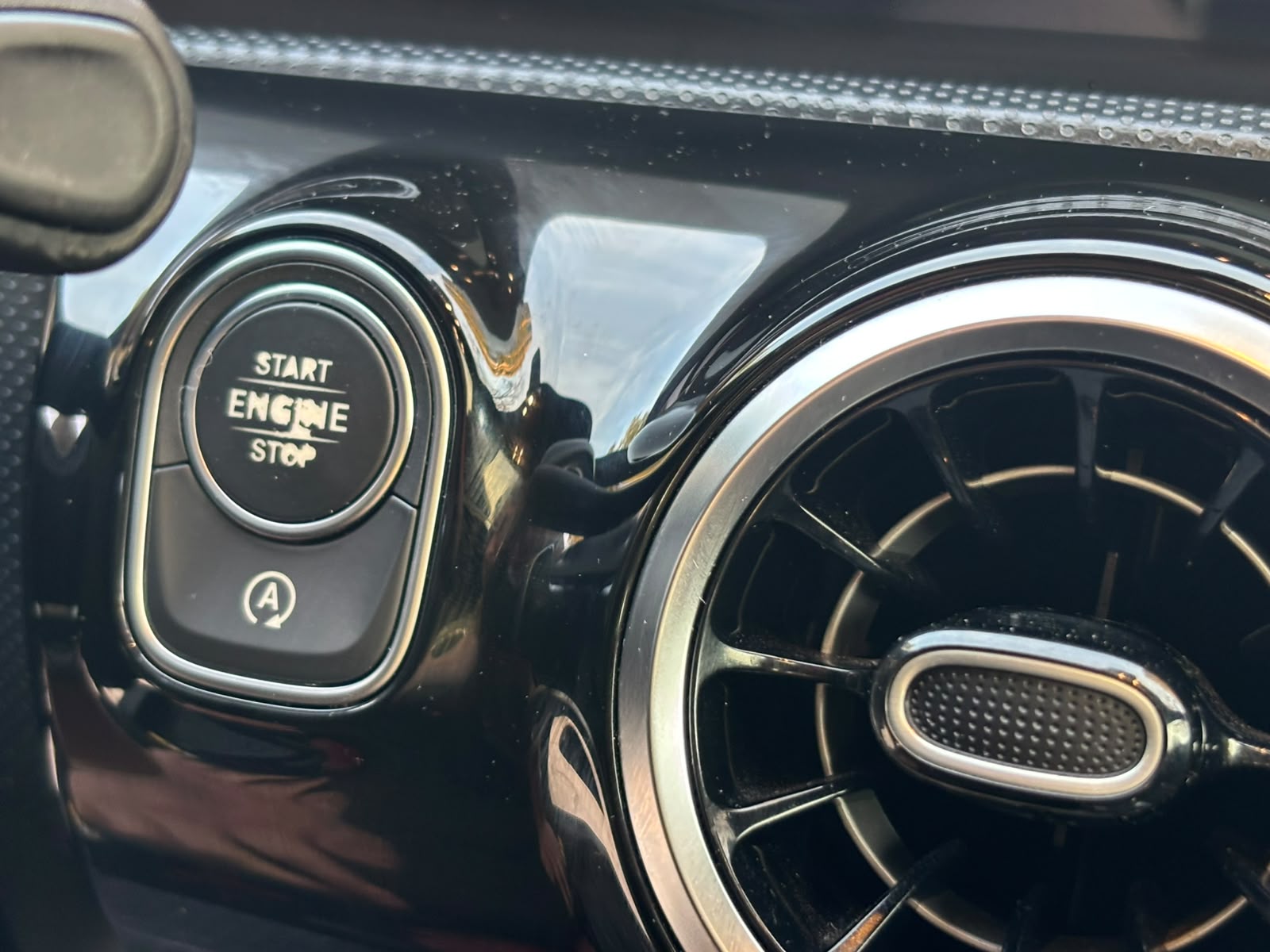 Mercedes-Benz A250 — foto 22 de 25