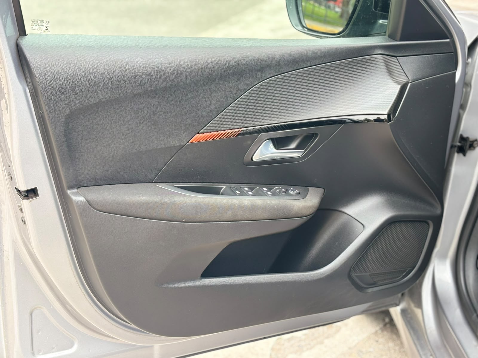 Peugeot 208 1.5 Active Pack Blue Hdi — foto 10 de 20