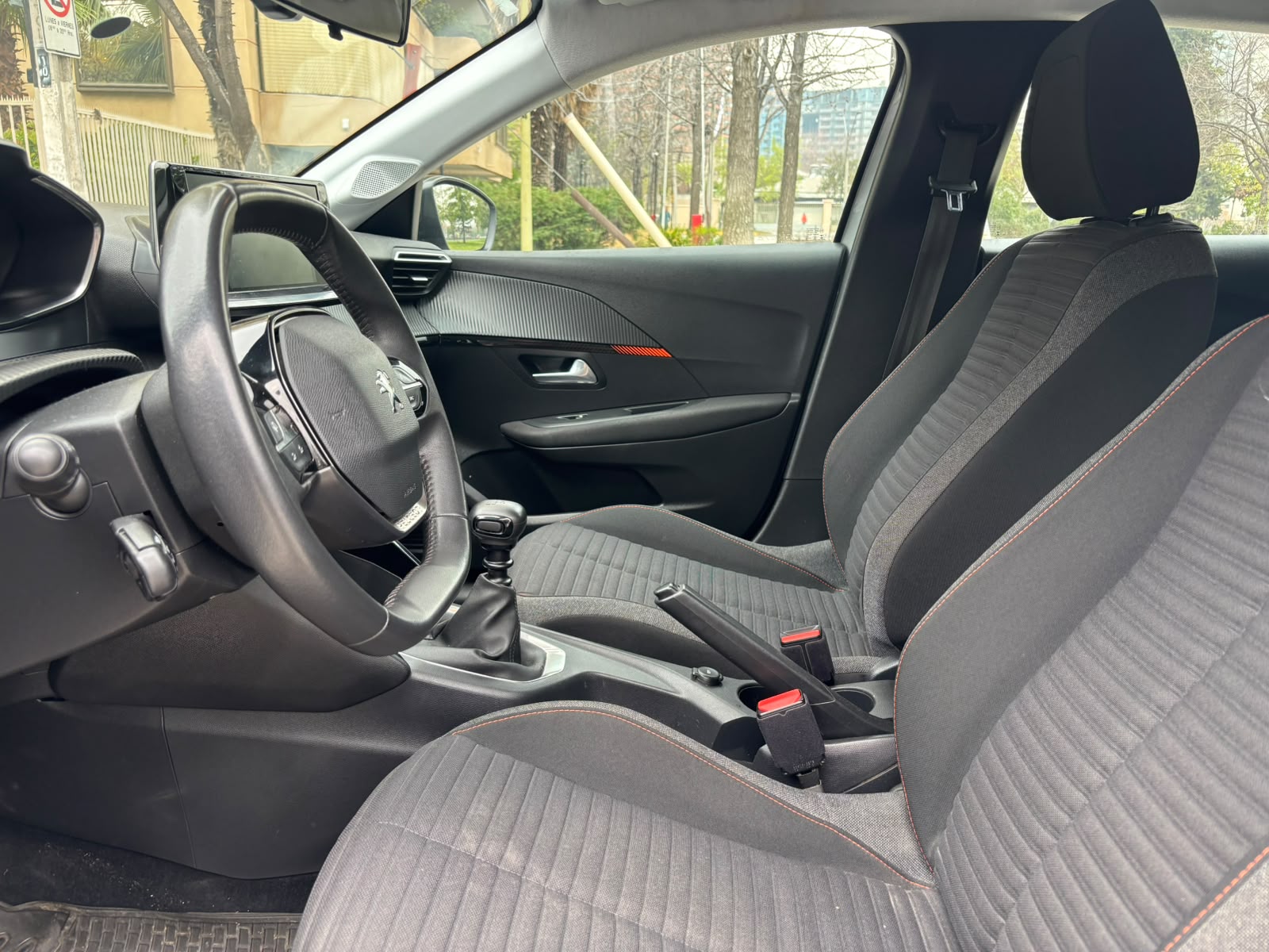 Peugeot 208 1.5 Active Pack Blue Hdi — foto 16 de 20