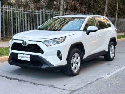 TOYOTA RAV4 2.0 LE 4X2 CVT 80.115 KMS AÑO 2020